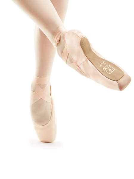 Lyra Pointe Shoes - Gaynor Minden