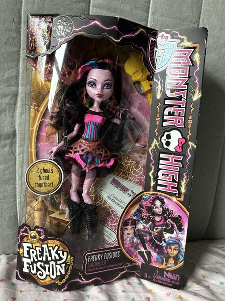 Monster High Freaky Fusion Dracubecca Doll 2013 Mattel (NRFP) Retired 