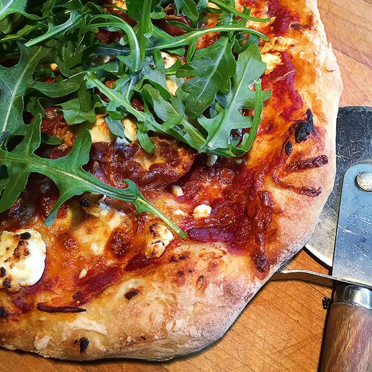 Gourmet sourdough pizza 