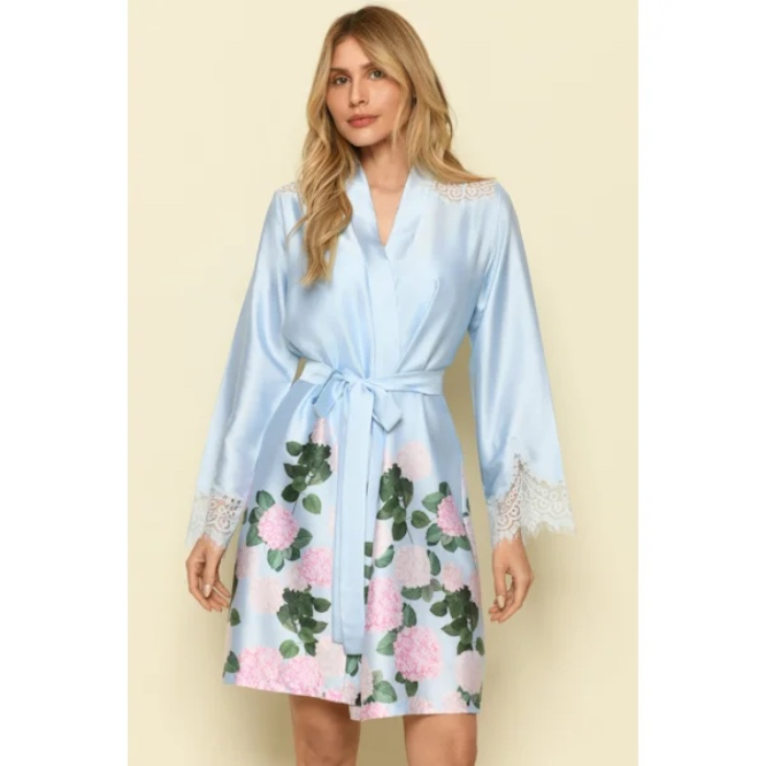 Satin robe ( I am in love for it!)
