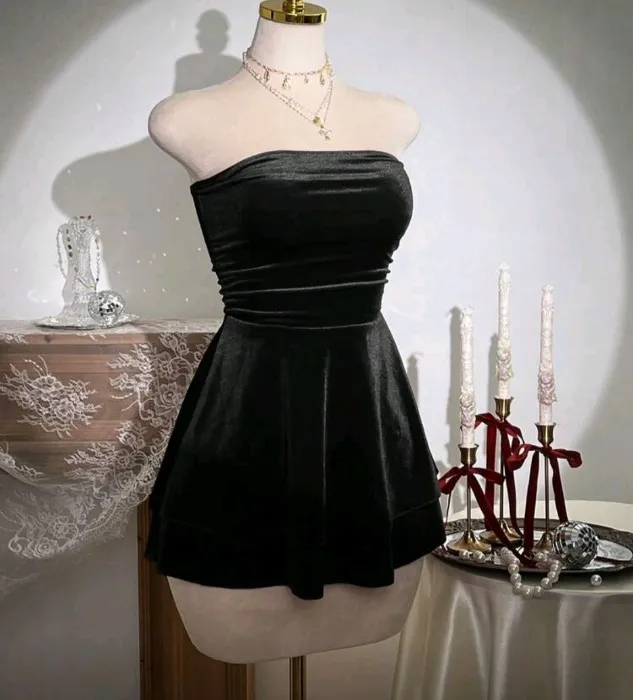 Black dress 