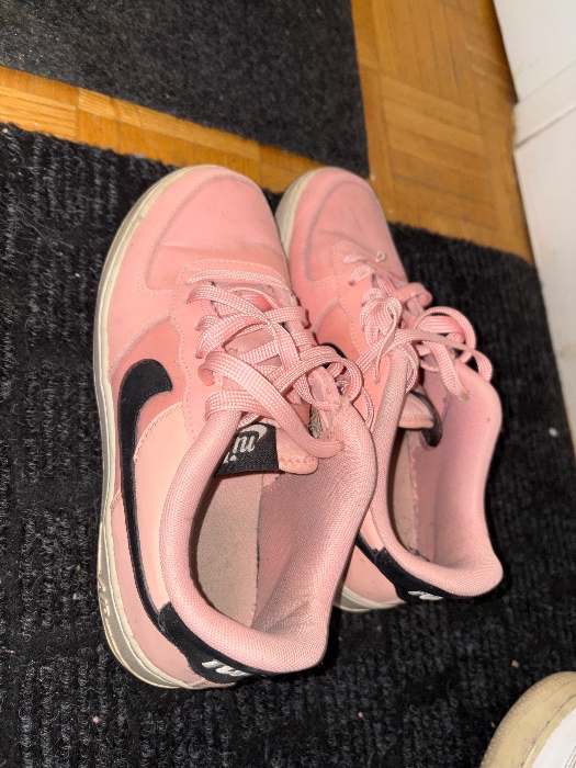 Pink Nikes 5 years old 