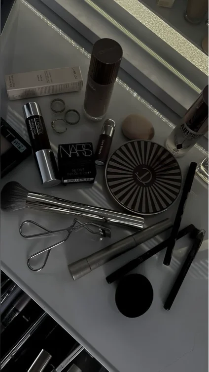 Makeup 