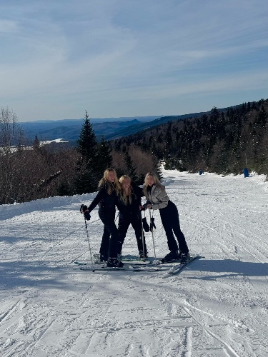 Help Fund my Ski Trip with my Girlfriends!