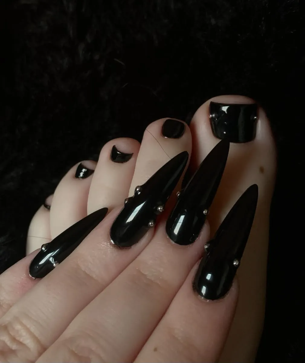 nails 💅🏻🦶🏻