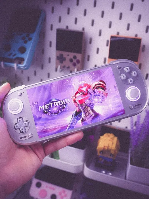 Retroid Pocket 6