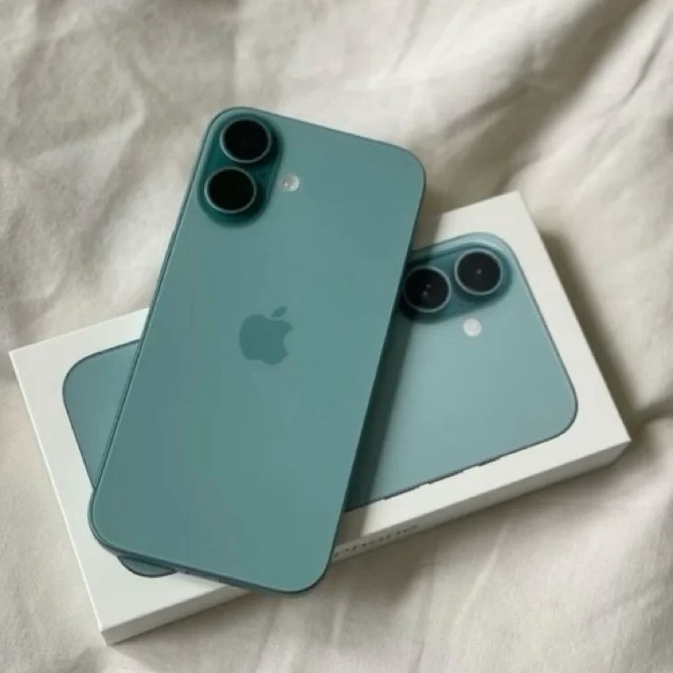 iPhone 16
