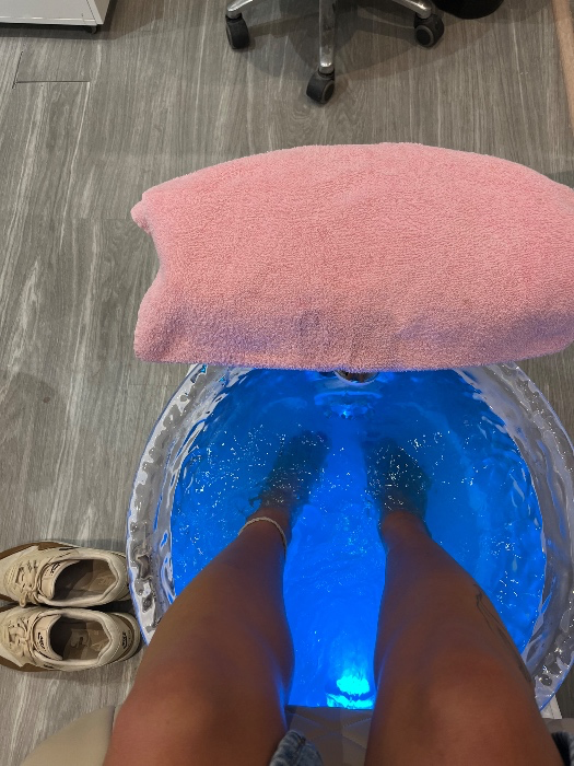 Mani-Pedi