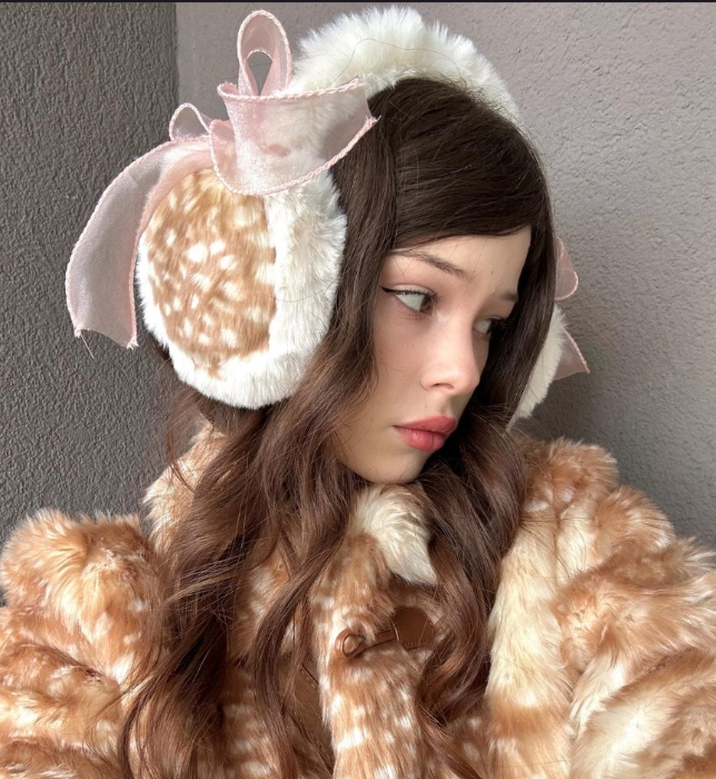 Adorable Deer-inspired Earmuffs - Stay Cozy and Stylish this Season ୨୧⋆｡