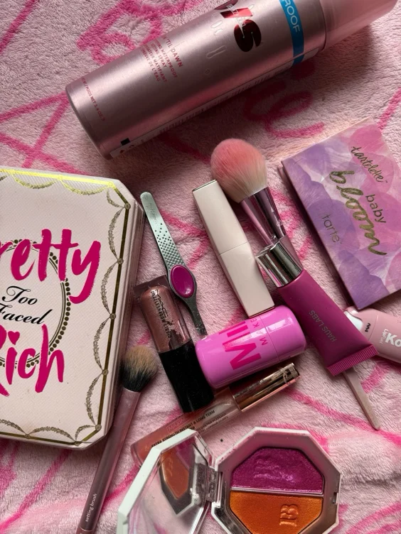 Make-up 