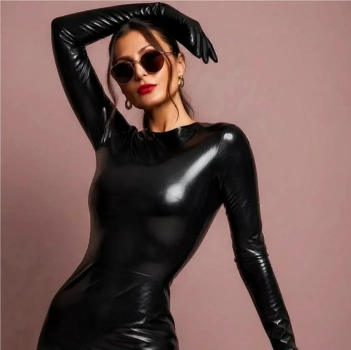 Latex $100
