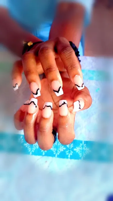 Nail Tax 💅