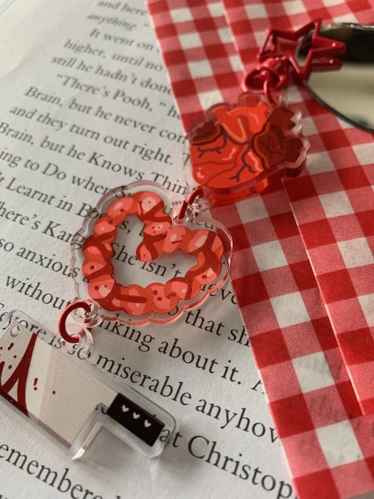 Horror Cute Guts & Kn!fe Linked Charm 