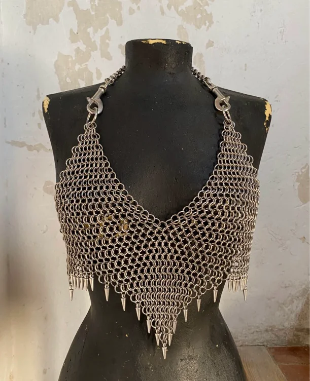 Chain cult top