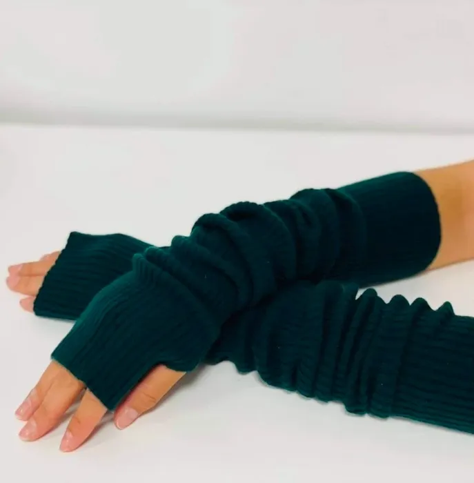 100% Mongolian Cashmere Arm Warmers worth $150