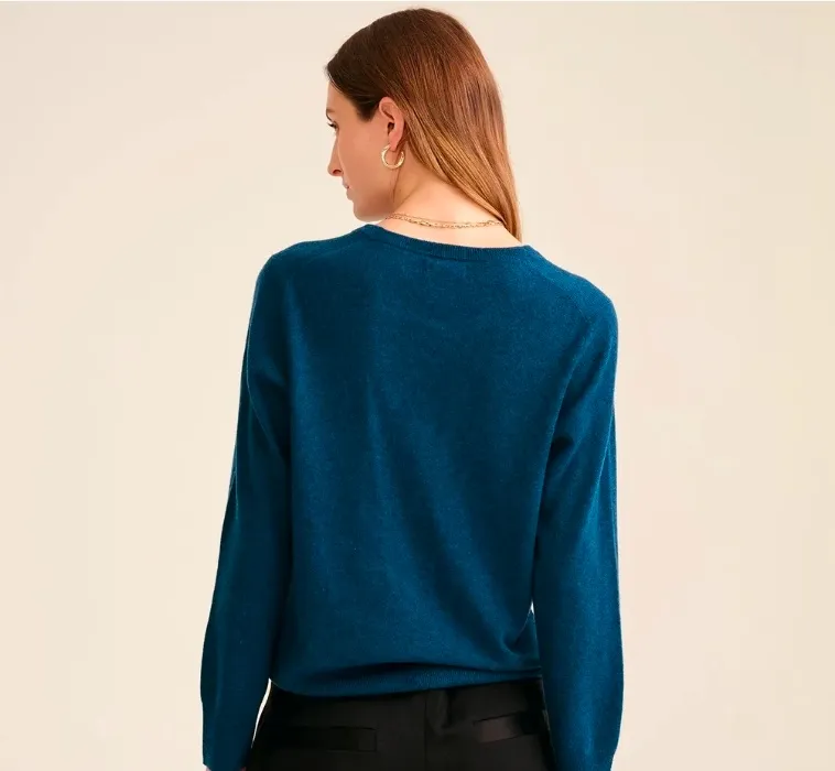 100% Cashmere Sweater worth $150