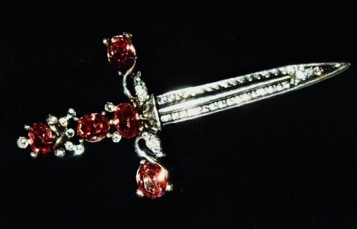 Gift for Princess ♡ ₊˚⊹ 🖤🕸️🦴