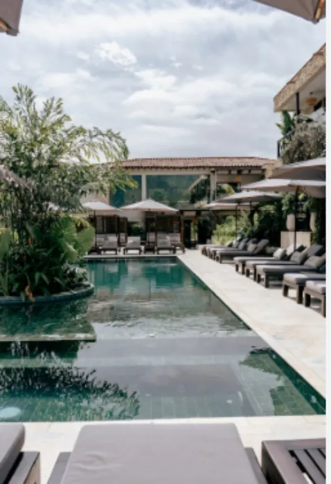 A NIGHT IN A TOP COUNTRY HOTEL