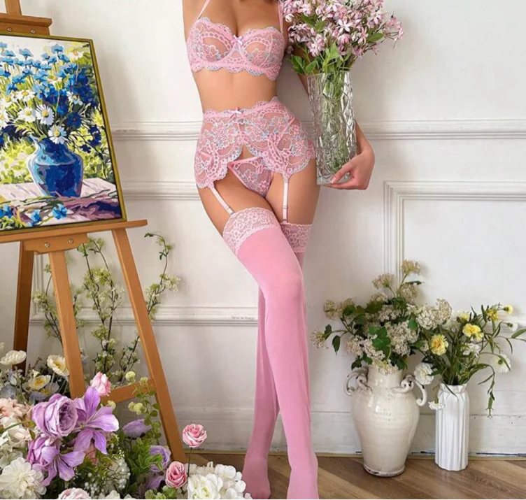 Pretty pink 4 piece set 