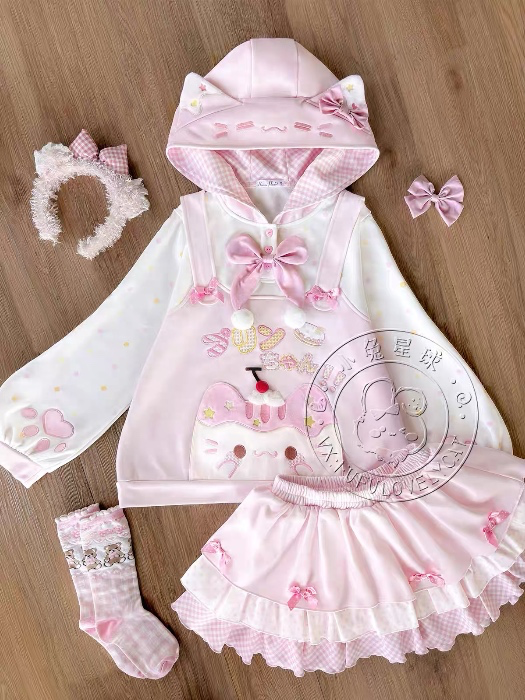 bunni planet skirt + hoodie !!
