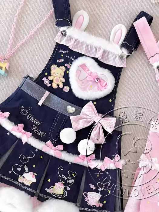 skirt with bunni ears 