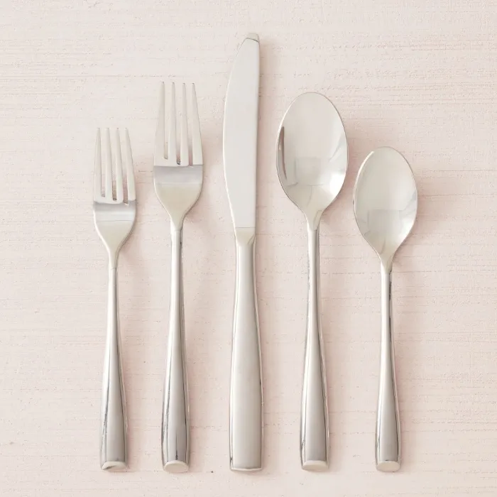 Promenade Flatware (Set of 20)