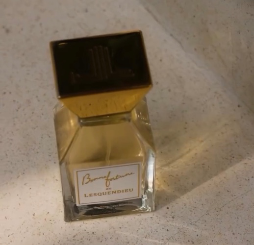 Perfume sample