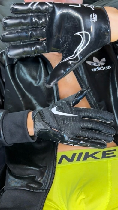 Nike Gloves