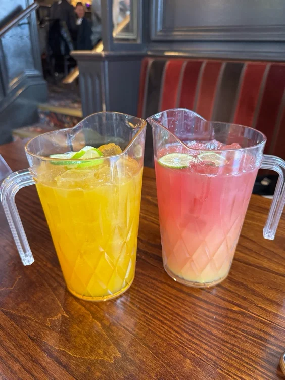 Round of drinks 