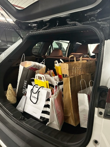 Shopping Spree on me Queen