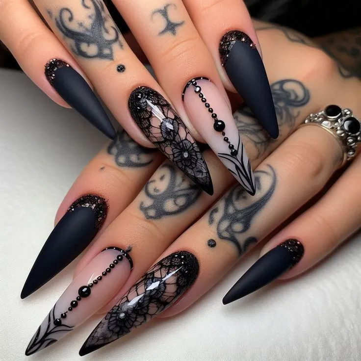 Queens claws.