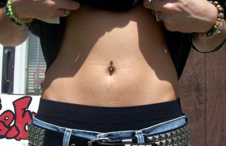 Navel Piercing 