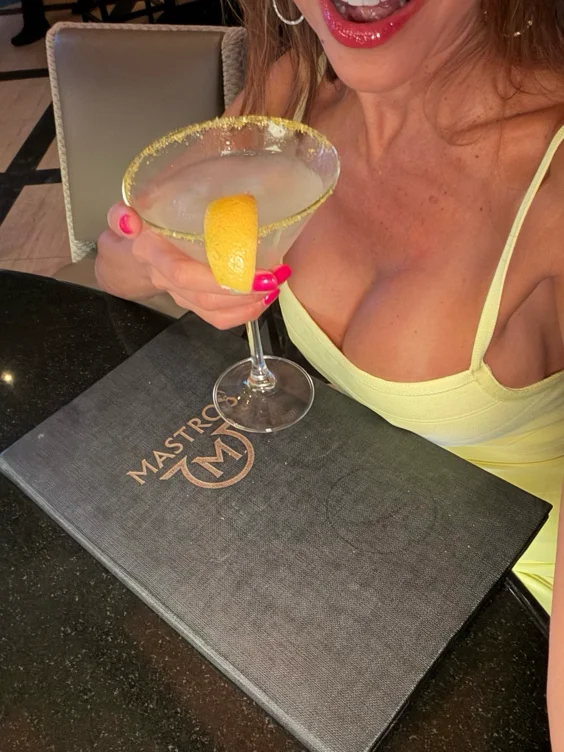Buy me a cocktail 🍸