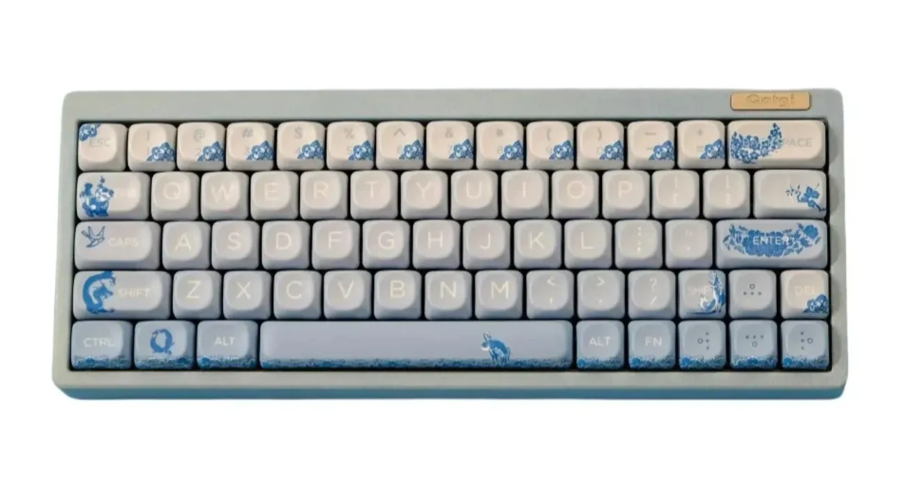 Blue and White Porcelain Keycaps