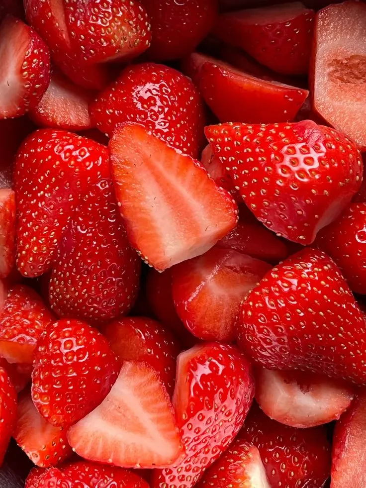 🍓 Sweet Strawberry Treat