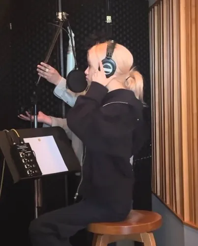 Producer | Una canción original