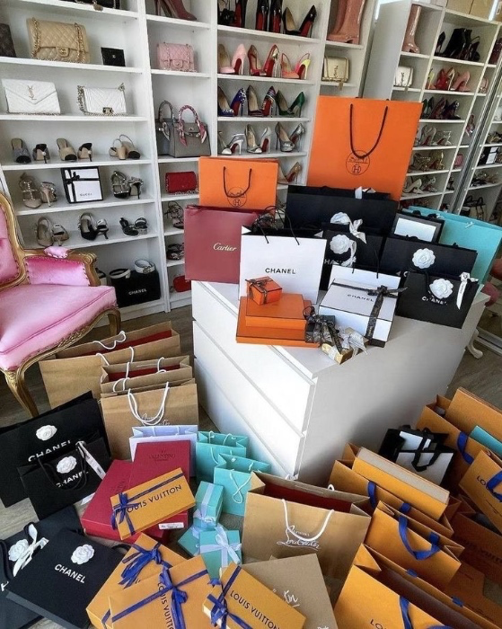 Luxury shopping 