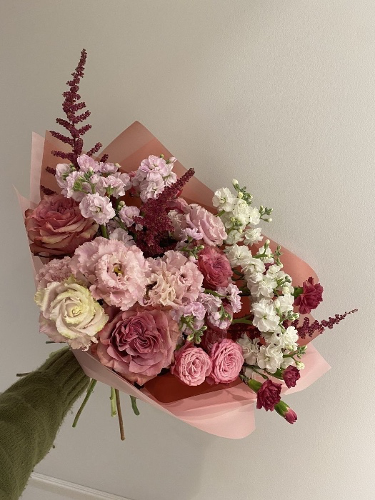 flowers to say hi 🌺 🌹