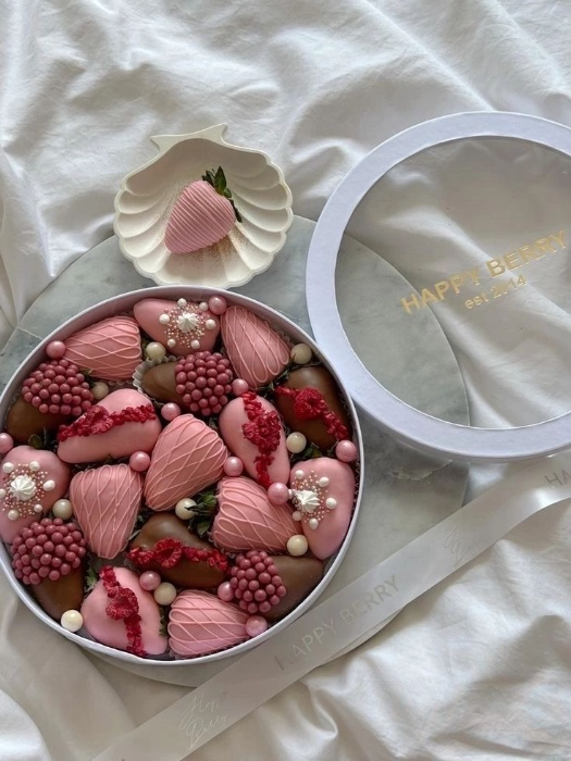 berrys & chocolates 🍓🫐