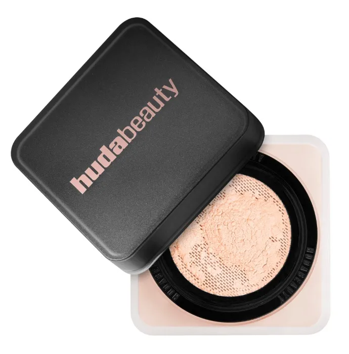  Huda Beauty Easy Bake Loose Baking & Setting Powder