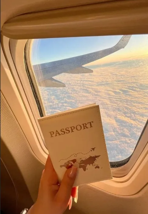 Buy my plane ticket to Europe 🌍