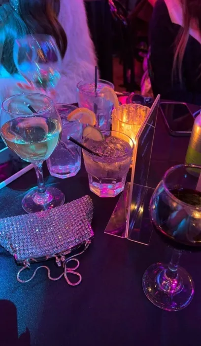 🍸 girls night cocktails 💅🏻
