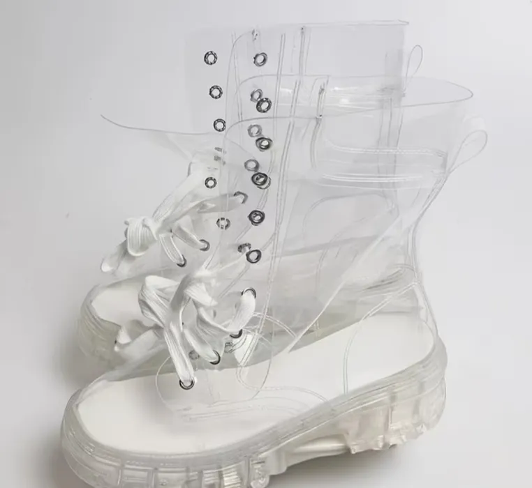 🤍 Clear Boots 