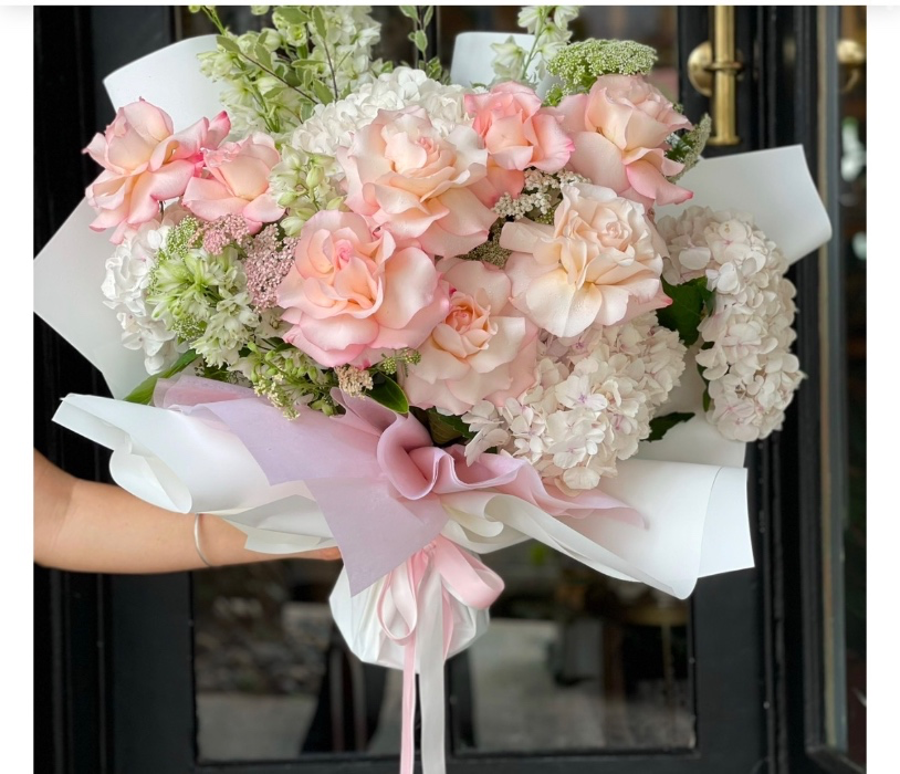 Pink & White Bouquet 