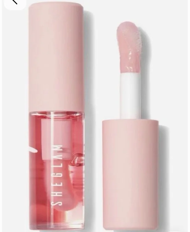 💄 Lipstick or gloss