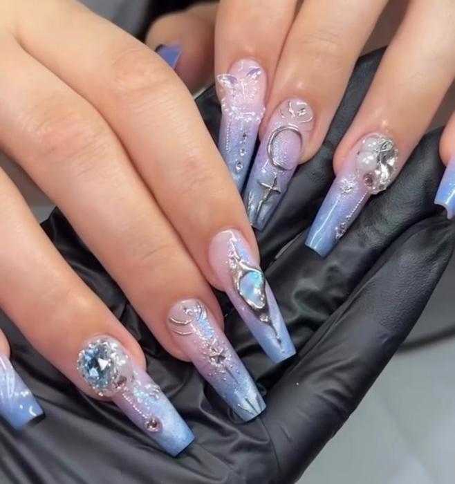 getting Nails done :3 (for a Month)