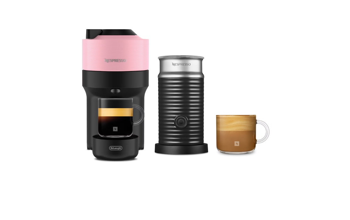 Pink coffee machine!!! 💋