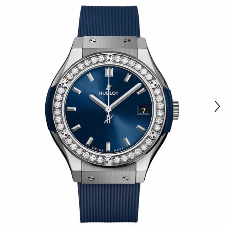 Hublot Classic Fusion Diamond 33mm Ladies Watch 581.NX.7170.LR.1104 | Watches Of Switzerland UK