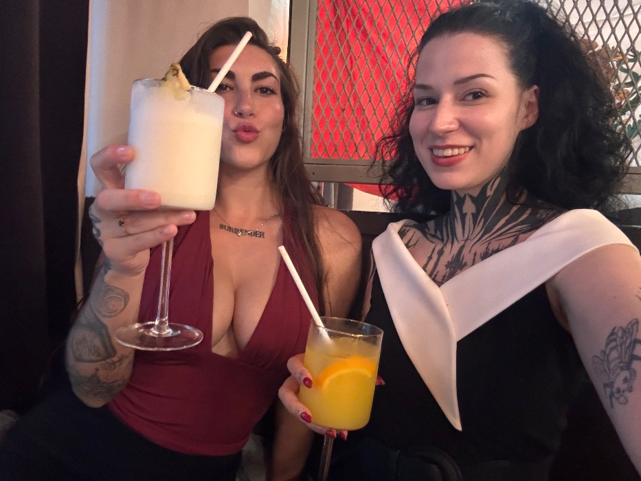 BUY ME A DRINK 🍸💕