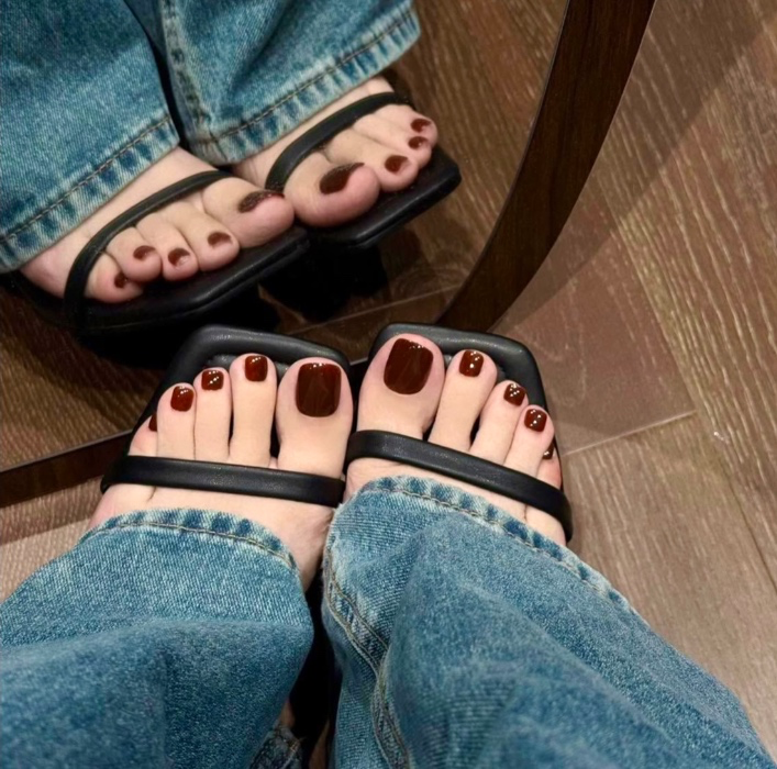 ˑ.⊹ 222 ⊹.ˑ Pedicure 